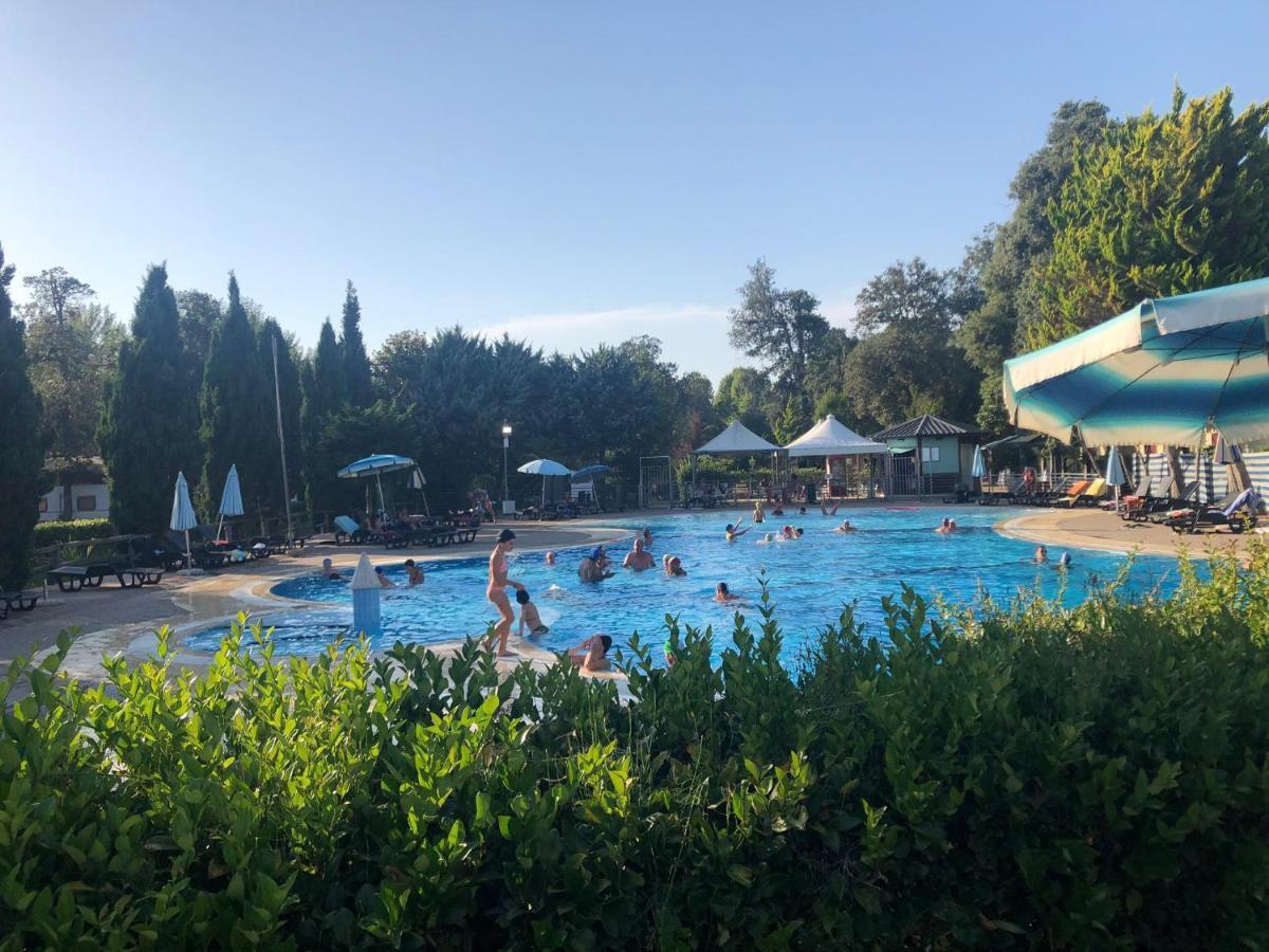 Zona Rosa 5 Chalet Mit Klimaanlage Und Wlan Βιαρέτζιο Εξωτερικό φωτογραφία